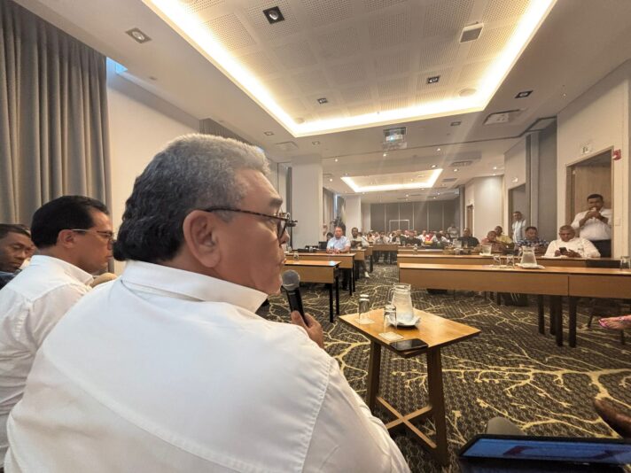 141f0ec9-8a25-4a2f-8d4e-1da316f6f407